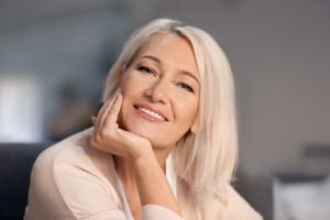 older woman smiling with nice teeth